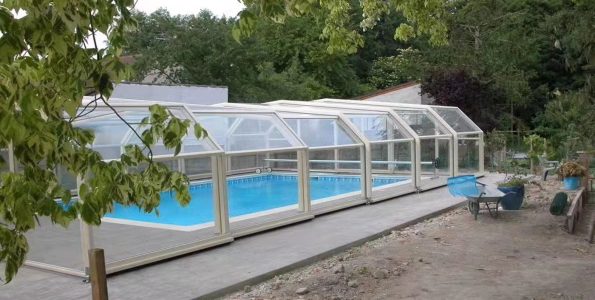 telescopic pool enclosures