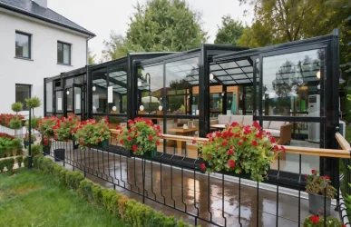 Retractable sunroom closed for rain protection